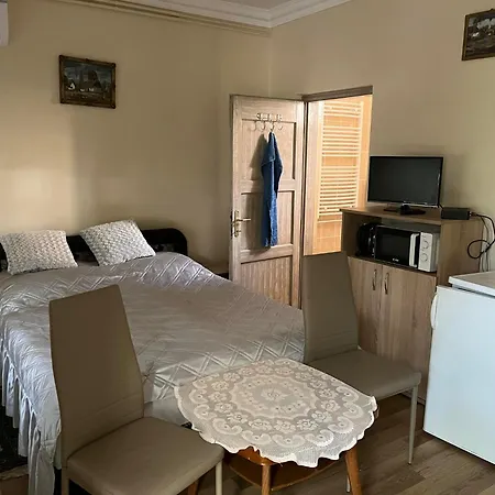 Markus Vendeghaz Homestay